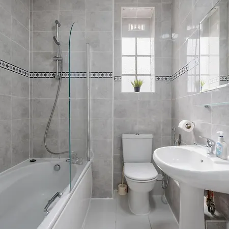 Elegant 2-bedroom In Prime Marble Arch 23gm 公寓