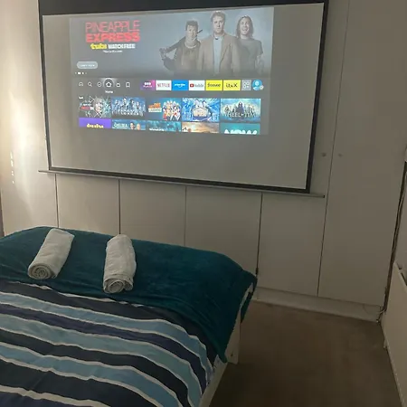 Private Cinema Minutes From Wembley Stadium