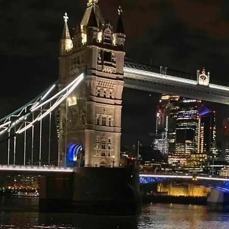 Tower Bridge Shad Thames Chiq Gated Parking Apartment