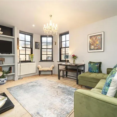 Tower Bridge Shad Thames Chiq Gated Parking Apartment