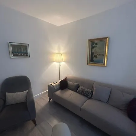 Holiday home Contractor Sleeps 5 And 5 Mins From Station Twickenham