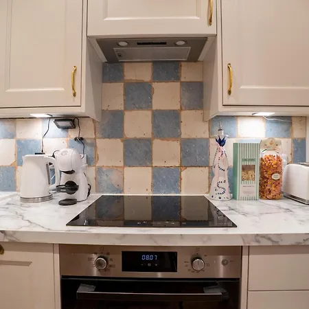 Apartment The Plush Putney Retreat London