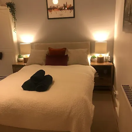 Apartment Zone 2, Private, Cosy Near Canary Wharf