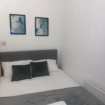 Cosy Spacious Flat,n18 Apartment London