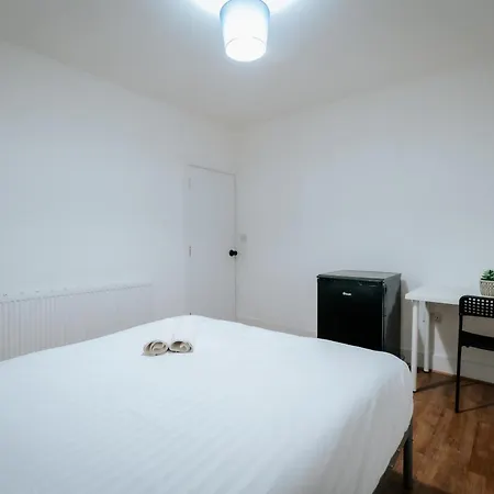 Guest house Manor Park To London
