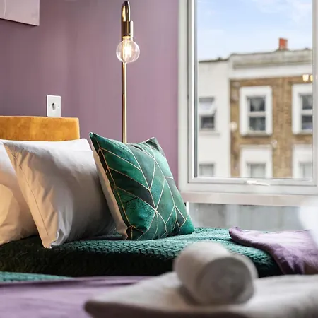 Dapper In Bustling Holloway, Islington By Gold Apartment