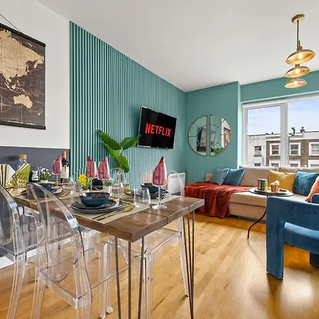 Dapper In Bustling Holloway, Islington By Gold London
