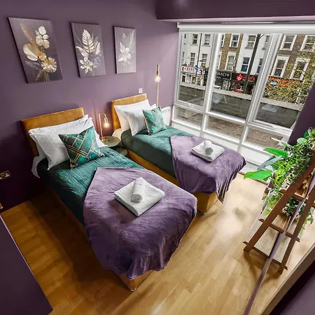 Apartment Dapper In Bustling Holloway, Islington By Gold