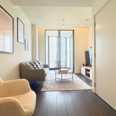 2 Bed Versace In Damac Tower Apartment *