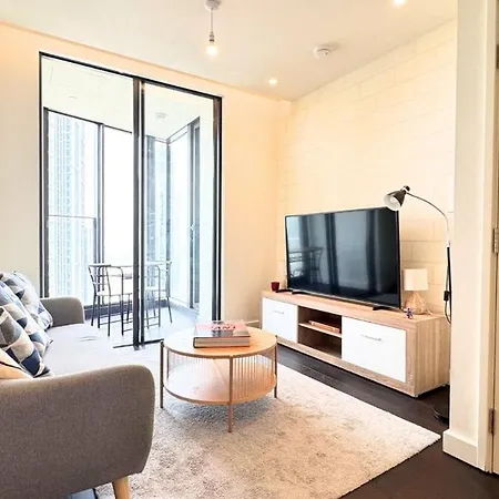 Apartment 2 Bed Versace In Damac Tower *
