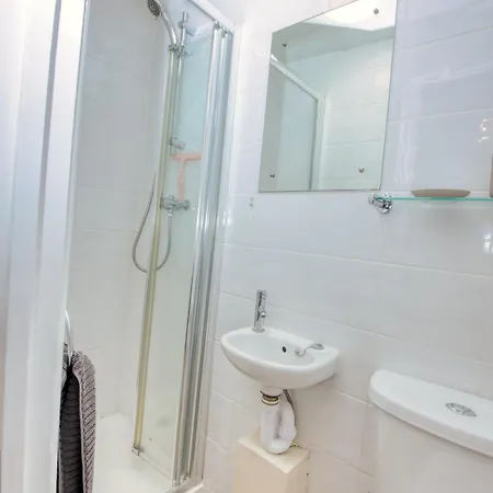 Westbourne Grove Apartment London