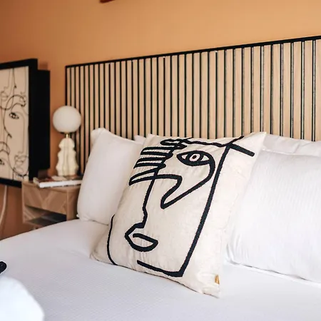 4 - Cosy In The Heart Of Earls Court Holiday home London