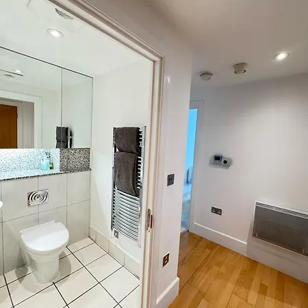 Apartment River View Eye Vauxhall 2 Bedroom *