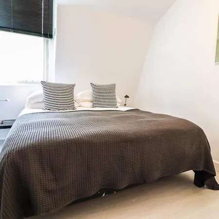 Hyde Park Luxe 2br - 4min Walk Paddington Station Apartment *