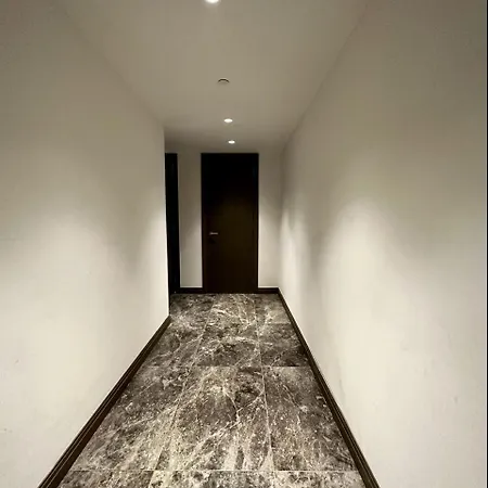 Iconic Luxury 2 Bed 2 Bath