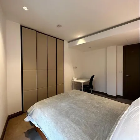 Iconic Luxury 2 Bed 2 Bath