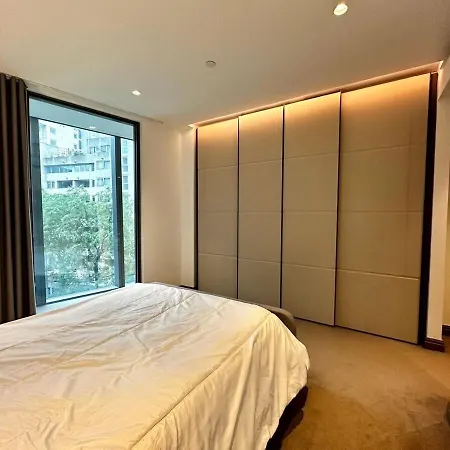 Apartment Iconic Luxury 2 Bed 2 Bath London