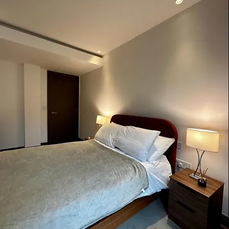 Iconic Luxury 2 Bed 2 Bath * Londres