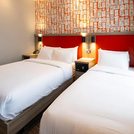 Brit Earls Court 3* London