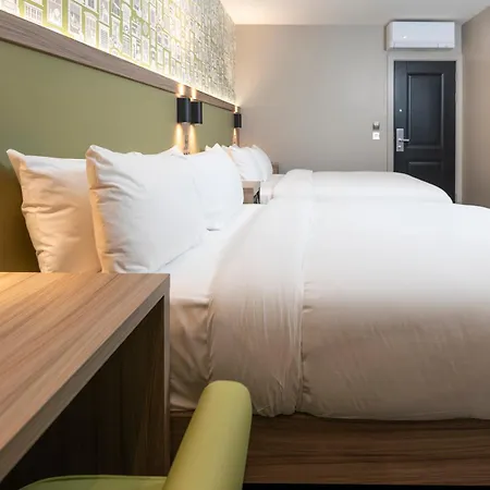 Hotel Brit Earls Court 3*