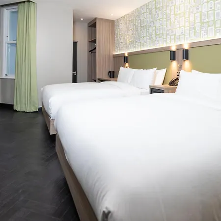 Hotel Brit Earls Court 3*
