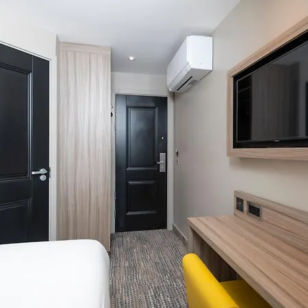 Brit Earls Court Hotel London