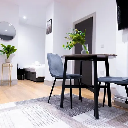 Stunning Flat In Whitechapel Apartment