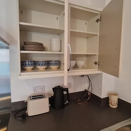 Apartamento 2 Bed With Parking & Good Travel Links Barking (Greater London)