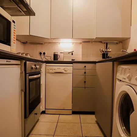 Cosy Maida Vale Flat By Evergreen Apartment London