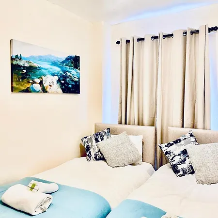 Plaistow Near Custom House Excel Free Parking *