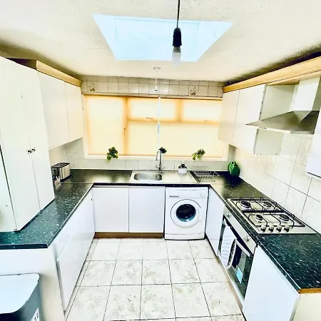 Plaistow Near Custom House Excel Free Parking * London