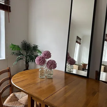 Cosy 2-bed Retreat In Hampstead Apartment London