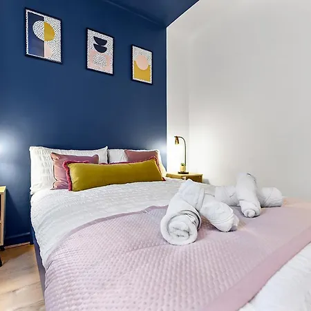 Apartment Bright And Spacious 2 Bed In