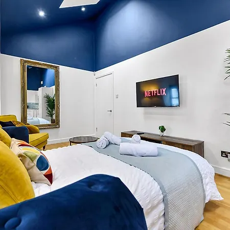 Bright And Spacious 2 Bed In