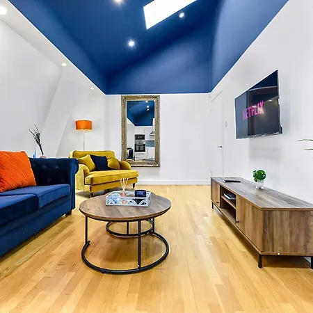 Bright And Spacious 2 Bed In Apartment London