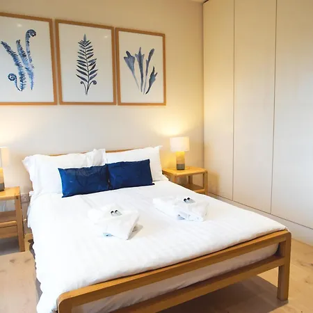 Apartment Waterloo - Modern & Spacious Near Waterloo Station London