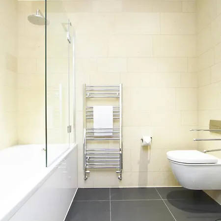 Waterloo - Modern & Spacious Near Waterloo Station London