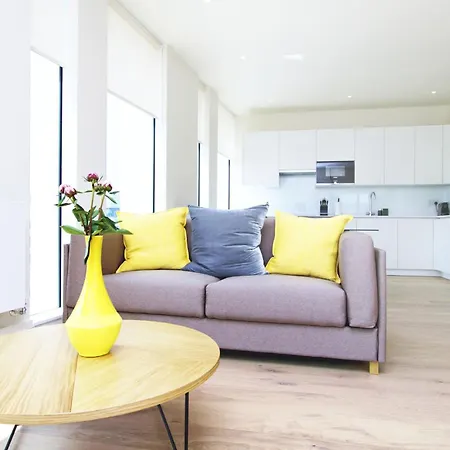 Apartment Waterloo - Modern & Spacious Near Waterloo Station London