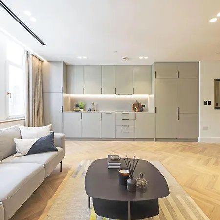Luxury Residences In Covent Garden, Steps From The Piazza Apartment