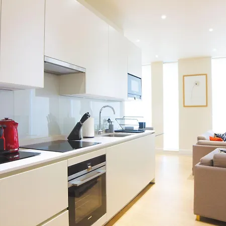 Waterloo - Modern & Spacious Near Waterloo Station Apartment *