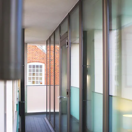 Waterloo - Modern & Spacious Near Waterloo Station Apartment *