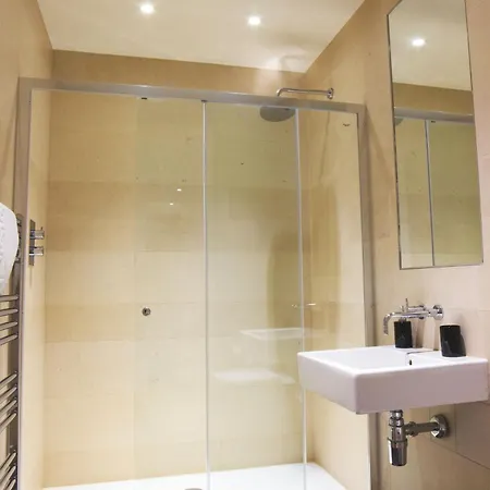 Apartment Waterloo - Modern & Spacious Near Waterloo Station