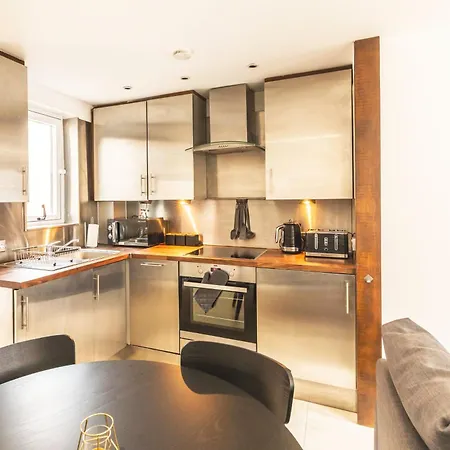 Soho Living - Elegant Near Carnaby Street And Oxford Street Apartment