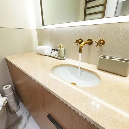 Apartment Luxury Residences In Covent Garden, Steps From The Piazza *