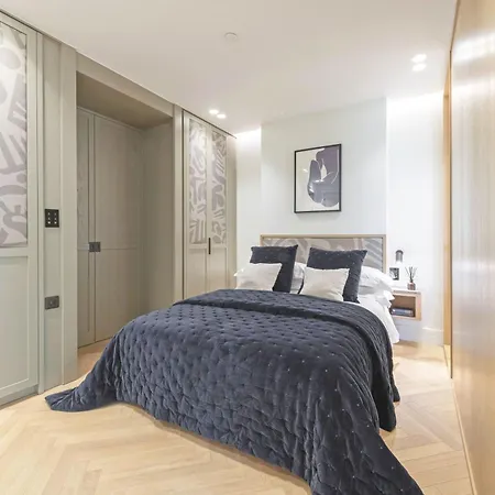 Apartment Luxury Residences In Covent Garden, Steps From The Piazza
