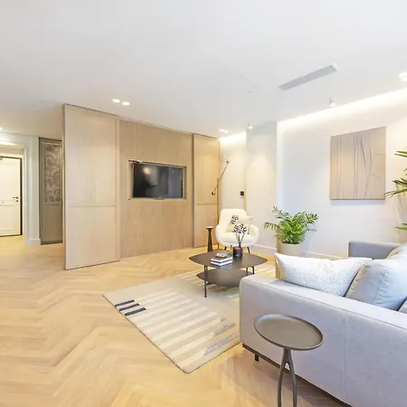 Luxury Residences In Covent Garden, Steps From The Piazza London