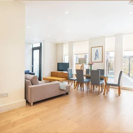 Waterloo - Modern & Spacious Near Waterloo Station Apartment *