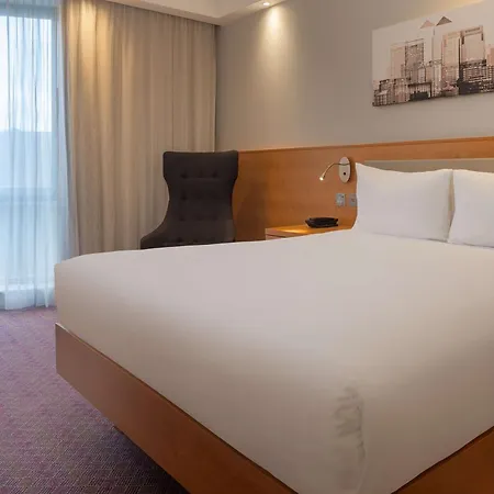 Otel Hampton By Hilton Waterloo 3*