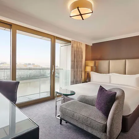 Hyatt Regency Embankment