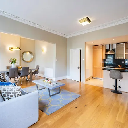 Apartment Hyde Park London
